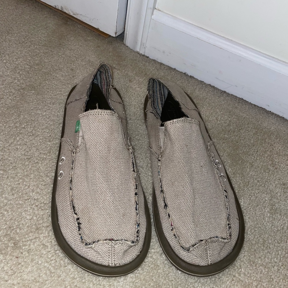 Sanuks